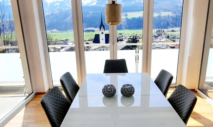 Piesendorf Apartment | Piesendorf Pad Stunning Views Sleeps 8