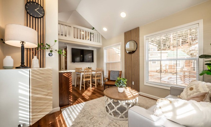 Woodland Park House | Pikes Peak Heaven's Retreat!