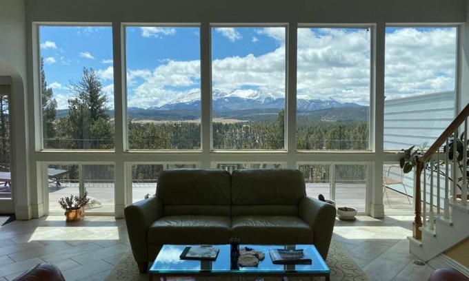 Woodland Park Bed & Breakfast | Pikes Peak Paradise Bed and Breakfast