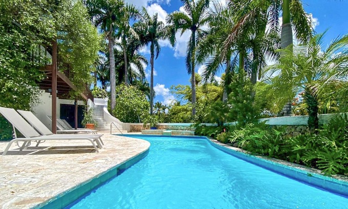 Las Pinas Villa | PIÑAS13 Tropical Holidays in Casa de Campo - 4BDR with private pool and jacuzzi