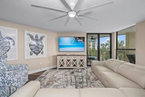 Sanibel House | Pine Cove #101
