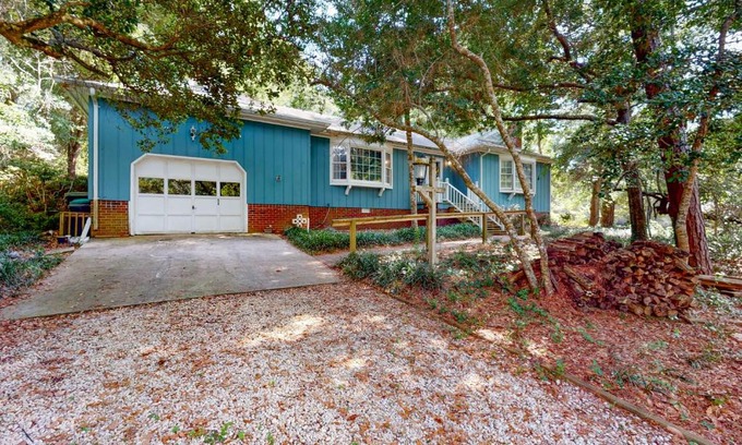 Pine Knoll Shores House | Pine Knoll Nest
