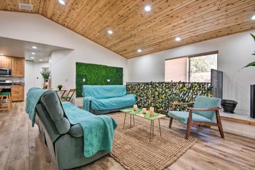 Pine Mountain Club Villa | Pine Mountain Club Villa with Sauna, Deck and Views!