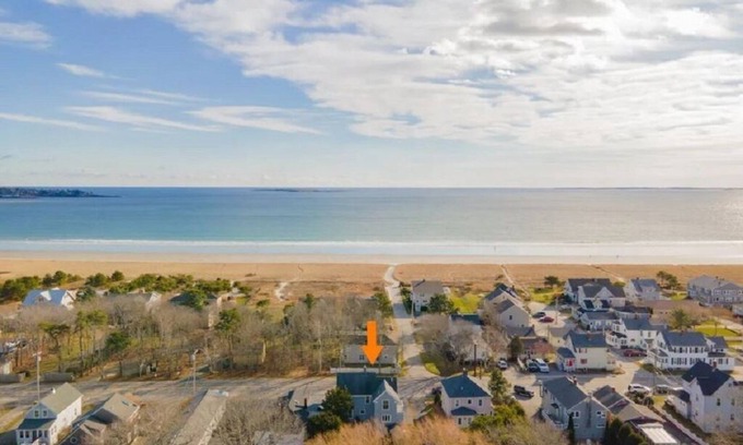 Pine Point House | Pine Point Beach House - steps from the beach!