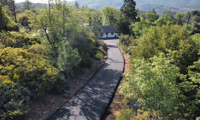 Julian House | Pine Ridge View – Mountain Hideaway Close to Town, Private, Gated, VIEWS, PetsOK