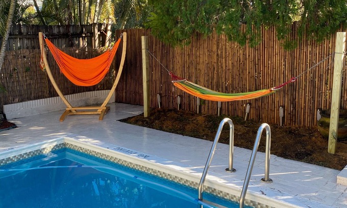 Juno Beach House | Pineapple Cove-Adorable Home W/Private Tropical Pool/close to Beach & Park