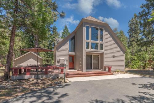 Dorrington House | Pinecone Peak