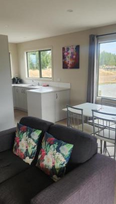 Twizel Apartment | Pinegrove Cottages - unit3