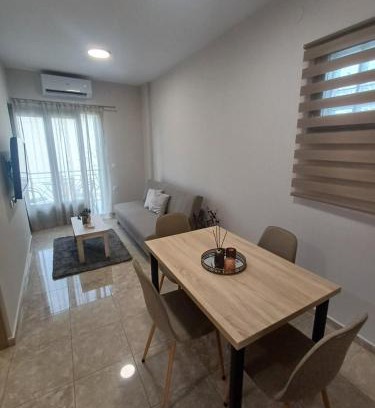 Koulouria Apartment | Pinelopi Studio
