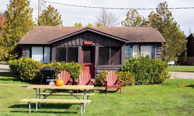 Saranac Lake Cabin | Pines Rustic Cabin at Ampersand Bay Resort