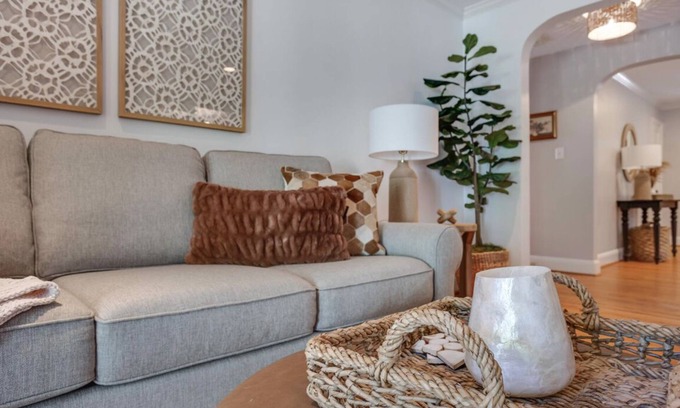 Southwest Raleigh House | Pineview Place - Hayes Barton ITB, private outdoor oasis