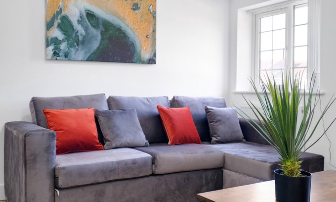 Iver Apartment | Pinewood 1 Bedroom Apartment A By Arista Living