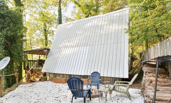Farmerville Cabin | Piney Woods A-Frame on Lake D’Arbonne