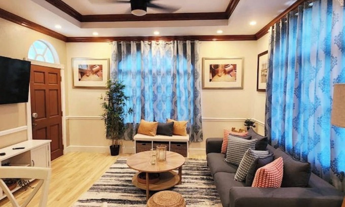 Coral Harbour Apartment | Pink Coral Getaway 2Br King Bed