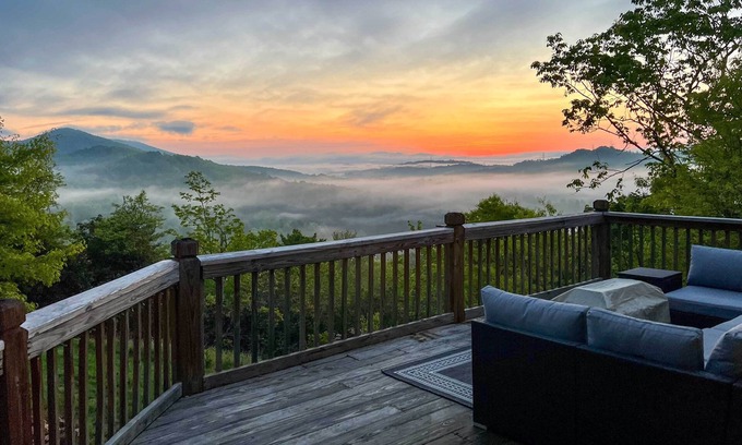 Pisgah Forest House | Pisgah Forest Home w/Large Deck & Mountain Views!