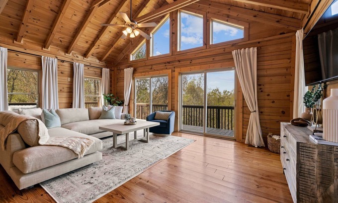 Pisgah Forest Cabin | Pisgah Paradise Private Game Room Large Deck