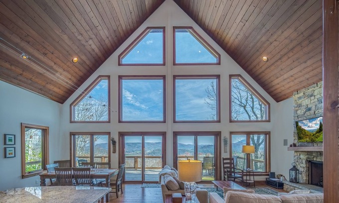 Pisgah Forest House | Pisgah Retreat - 3 Bedroom Custom Home with Mountain Views!