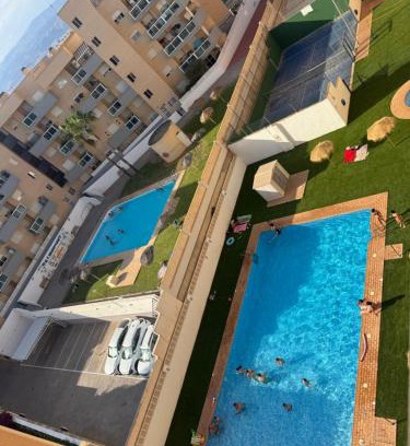Roquetas de Mar Apartment | piso avda sabinal con piscina