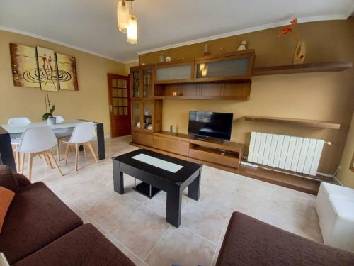 Sigueiro Apartment | Piso completo en Camiño Inglés - Sigüeiro,