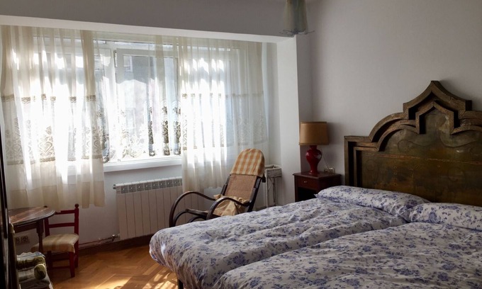 La Coruna Apartment | Piso Para Grupo o Familia en el Centro de la Ciudad de La Coruña