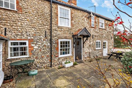 Titchwell House | Pitts Cottage