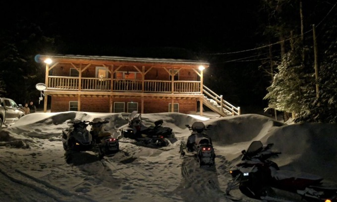 Pittsburg Cabin | Pittsburg, NH Perfect Woodland getaway- DIRECTLY ON THE ATV and Snow TRAILS!