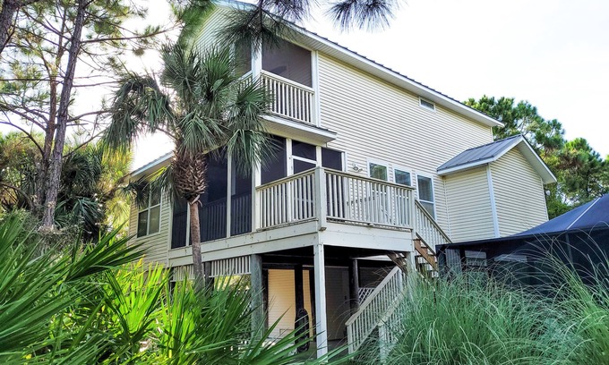 Plantation House | Plantation Home, Dog Friendly, Private Pool, Sleeps 10!
