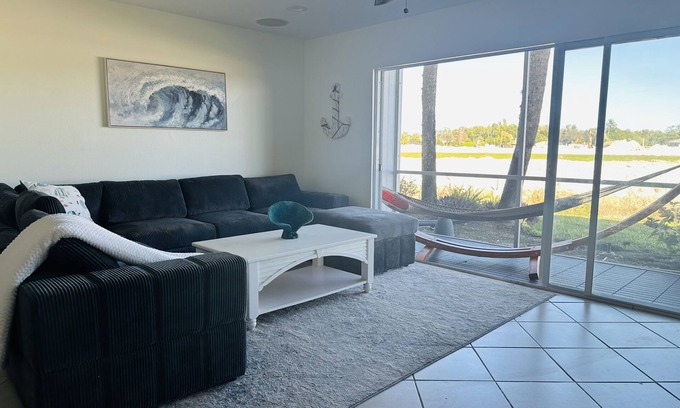 Bonita Springs House | Pleasant space near beautiful gulf beaches!