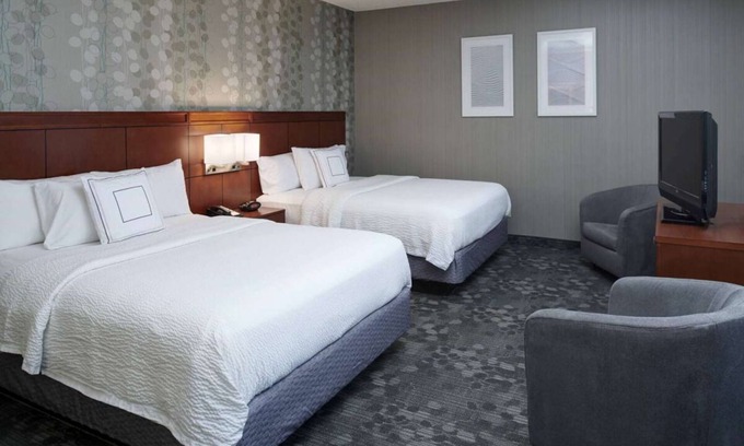 Brookfield Hotel | Pleasant Stay, Convenient Location! 4 Comfortable Units, Pet-friendly Property!