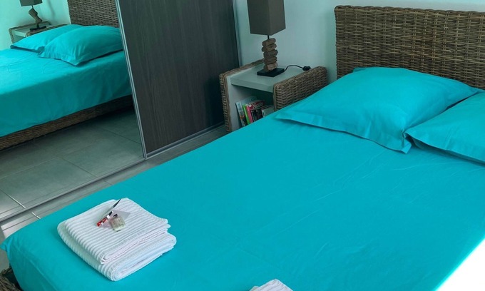 L'Ile-Rousse Condo | Pleasant t2 with private garden and SPA overlooking the Balagne mountains