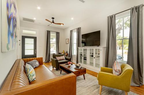 Galveston House | Pleasure Pier Modern Home Nr Beach Bbq Games