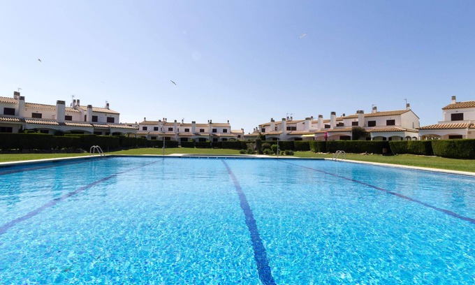 Torroella de Montgri House | PLETERA 367: 3 bedroom house with private garden and community pool