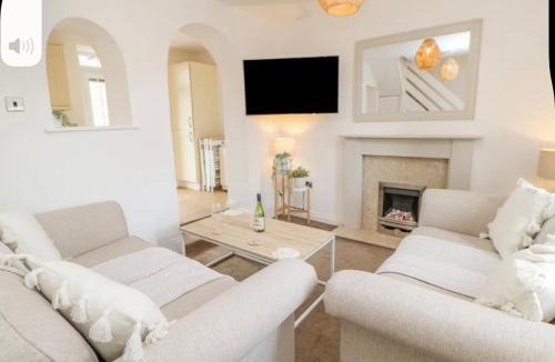 How House | Ploughmans Cottage