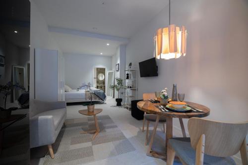 Montolivet Apartment | PM - Loft Valencia Espaciosos estudios con terraza cerca a las Artes y las Ciencias