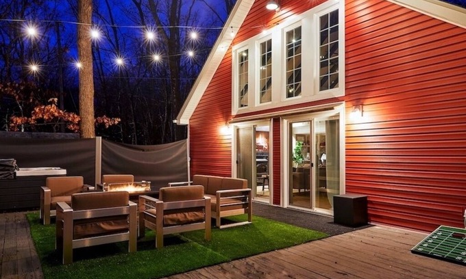 East Stroudsburg House | Pocono Cove w/Hot Tub + FirePit + Home Theater + Game Room + More