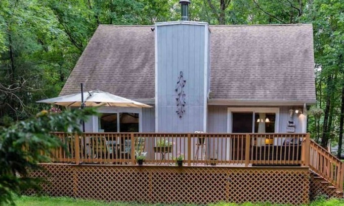 Jim Thorpe House | Pocono Cozy House at Bear Creek Lake