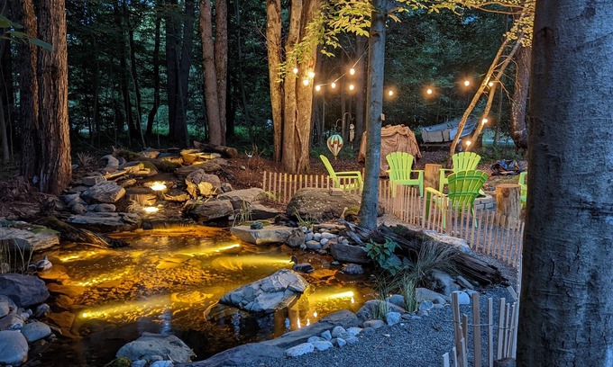 Pocono Lake Ski Chalet | Poconos Gateway: BBQ-Fireplace-Fishing-Hiking-Lake