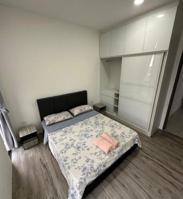 Taman Charming Apartment | Podium Apartments 3 Bed Room