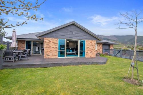 Pohara House | Pohara Beach Life