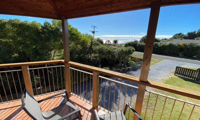 Pohara House | Pohara Tide - Beach Getaway