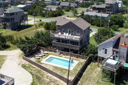Salvo House | Point Break 919