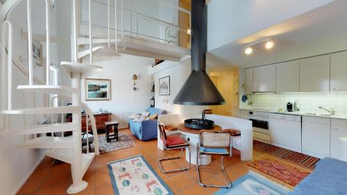 Sils-Maria Apartment | Polaschin D7