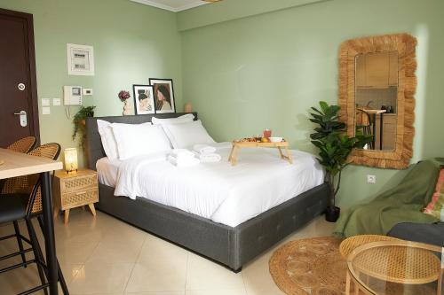 Thessaloniki Apartment | Pomegranate Luxury Studio by BiNoBi!
