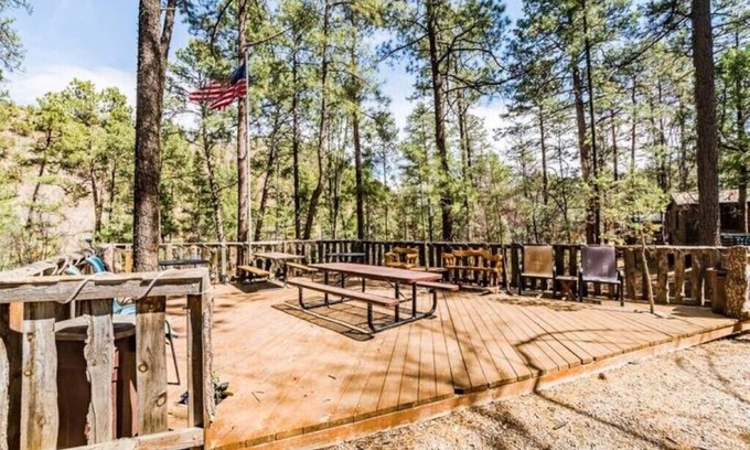 Ruidoso Cabin | Ponderosa Cabins 104 N Laurel cabin 20