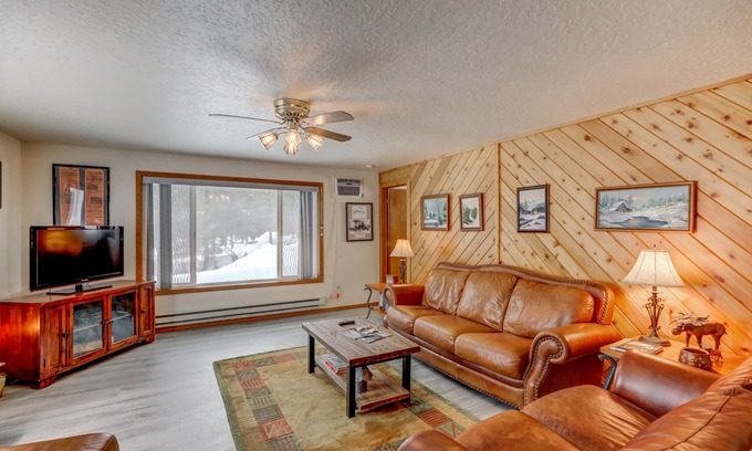 Cascade House | Ponderosa - Peaceful, private cabin on 5 acres by Lake Cascade