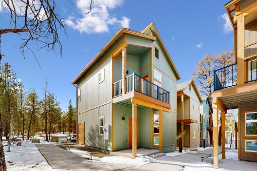 Flagstaff Apartment | Ponderosa Peaks Retreat