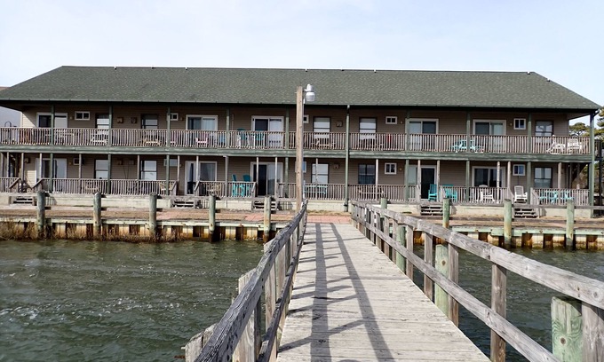Chincoteague Condo | Pony's Hideaway - 2Bd/1Ba Waterfront property with dock and designated boat slip