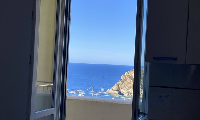 Le Forna Apartment | Ponzamania Blumarine Wave