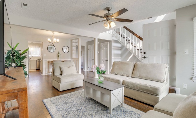 Virginia Beach House | Pool Access: Family-Friendly Virginia Beach Home!
