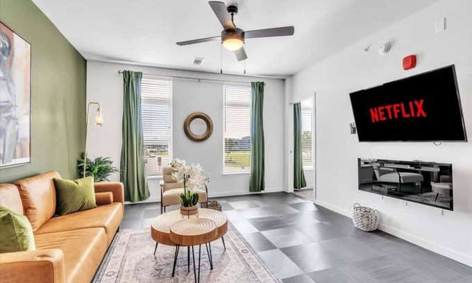 Rogers Apartment | Pool, Gym, Games and Walmart Amp - LCP Collection